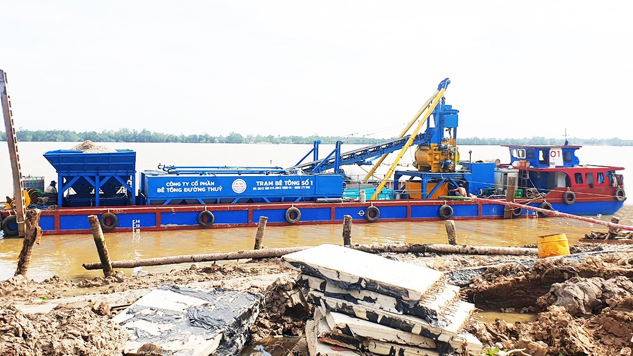 TÀU TRẠM TRỘN BÊ TÔNG SỐ 01