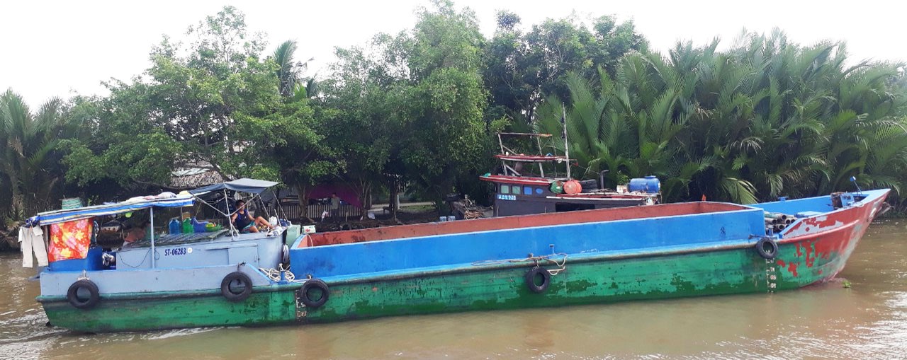 Tàu chở vật liệu 02 - Tải trọng 90 tấn