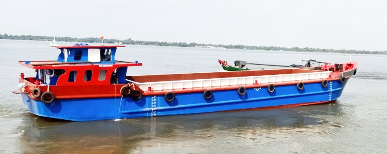 Tàu chở vật liệu 06 - Tải trọng 300 tấn