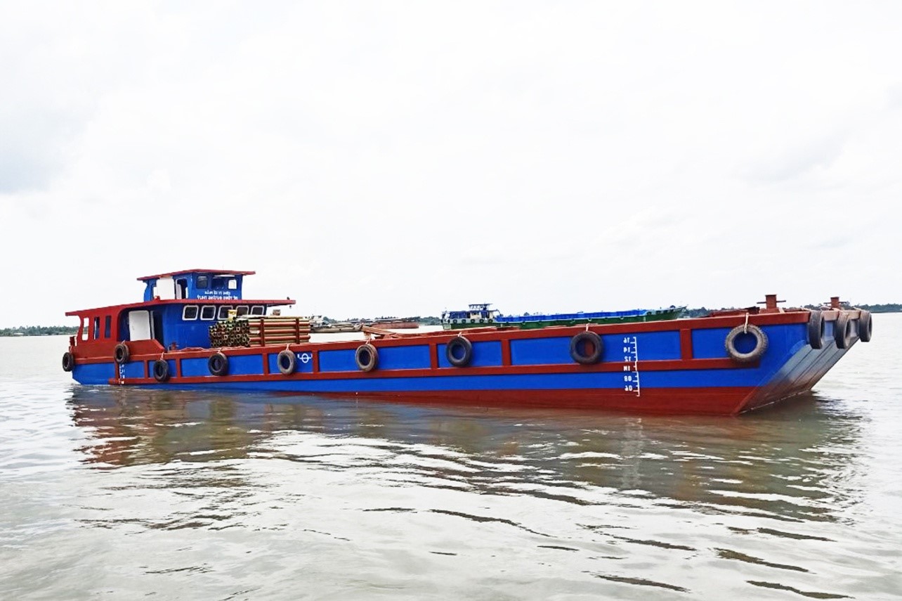 TÀU CHỞ XE CUỐC TRẠM SỐ 04